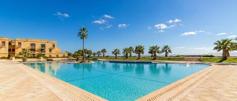 Familjehus - flera sovrum - 2 badrum (Harbour Views Gozitan Villa + Shared) | Pool | Utomhuspool
