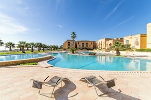 Outdoor pool - Harbour Views Gozitan Villa + Shared Pool (Ghajnsielem)