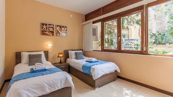 2 bilik tidur, Wi-fi percuma, cadar katil