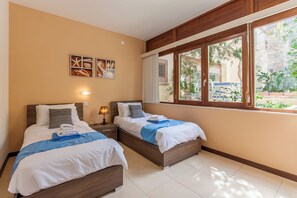 2 kamar tidur, Wi-Fi gratis, dan seprai linen