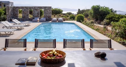 Antiparos Luxury Villas