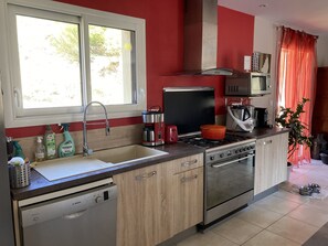 Fridge, microwave, oven, dishwasher