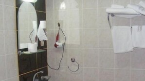 Unclassified image, 4 of 6, button - Hatay Merkez Harbiye (Defne)