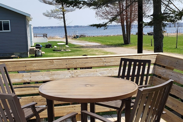 Deck with Table and 4 Chairs