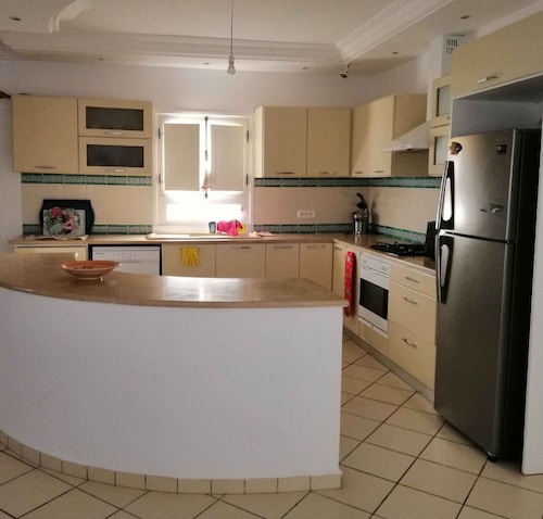 Beautiful 3-suite pool villa in the Midoun tourist area