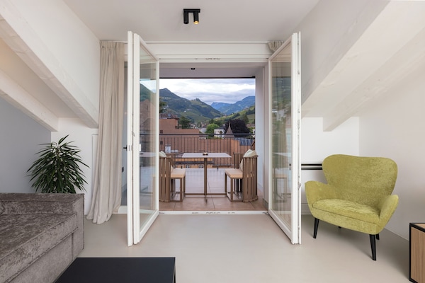 Exclusive Apartment | 1 bedroom, premium bedding, down duvets, pillow-top beds