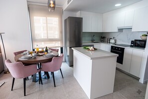 Fridge, microwave, oven, dishwasher - A016 - ARENAL SUITES - AVANOA (Calpe)