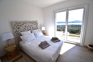 5 bedrooms, iron/ironing board, travel cot, free WiFi