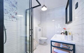 Shower, hair dryer