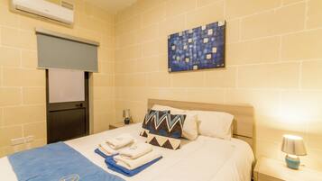 3 bedrooms, free WiFi, bed sheets