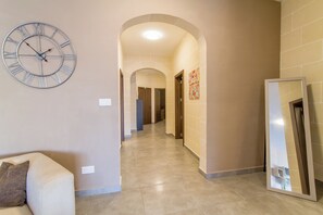 Interior - Ta'Siku Gozitan villa + Pool & hot tub (Xaghra)