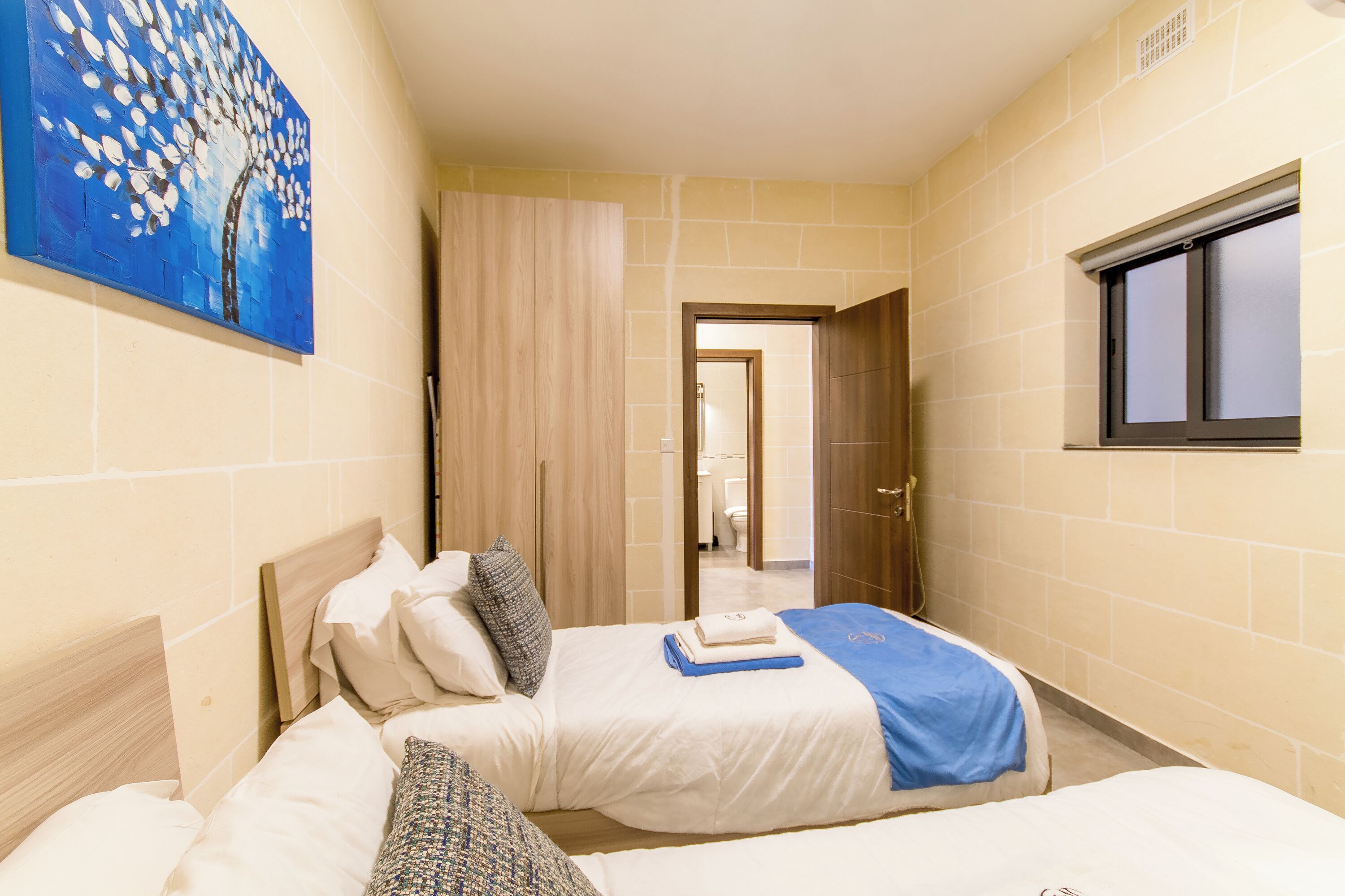 3 bedrooms, free WiFi, bed sheets