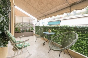 City Room | Terrace/patio