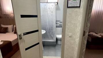 Family Quadruple Room | Premium bedding, desk, blackout curtains, iron/ironing board