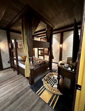 8 habitaciones, escritorio, tabla de planchar con plancha y wifi gratis