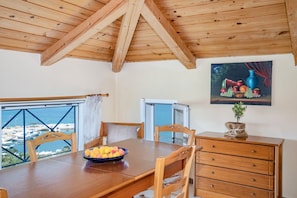 Family Apartment | In-room safe, iron/ironing board, free WiFi, bed sheets