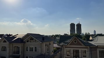 Basic-Zimmer | Blick auf die Stadt