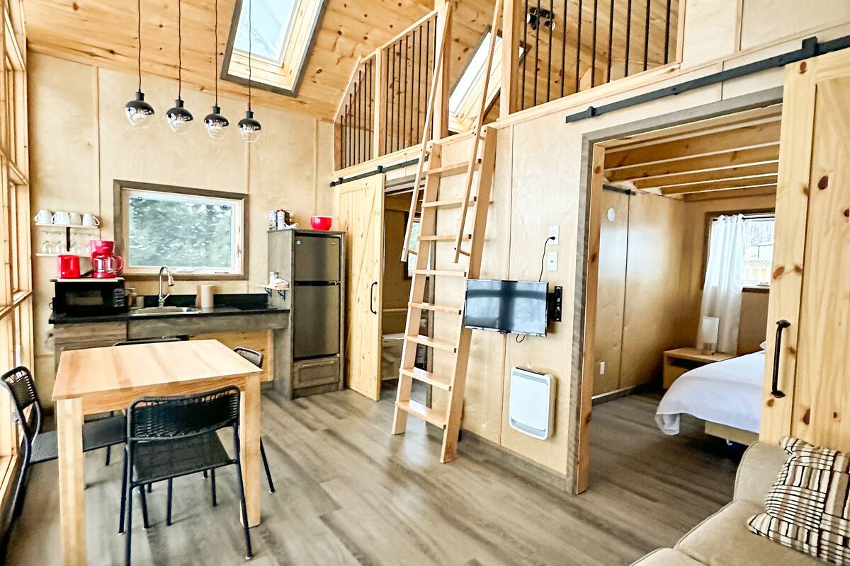 Junior-Chalet, 2 Schlafzimmer, barrierefrei | Wohnbereich