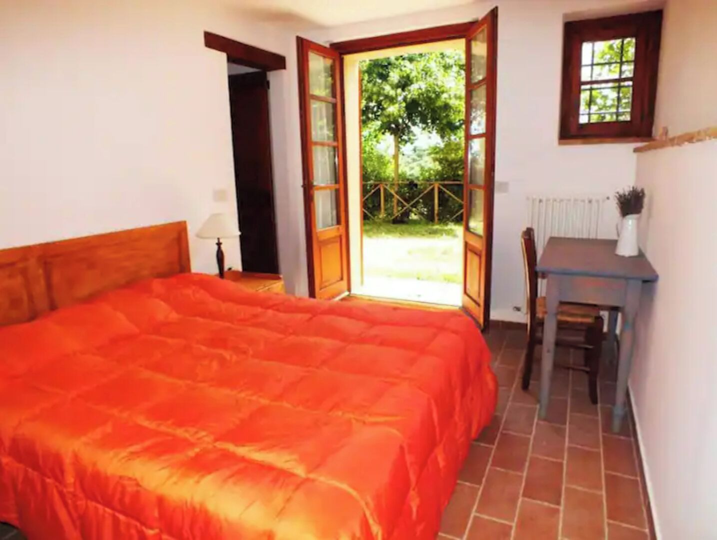 6 chambres, bureau, Wi-Fi gratuit, draps fournis