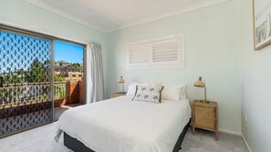 5 bedrooms, Internet, bed sheets