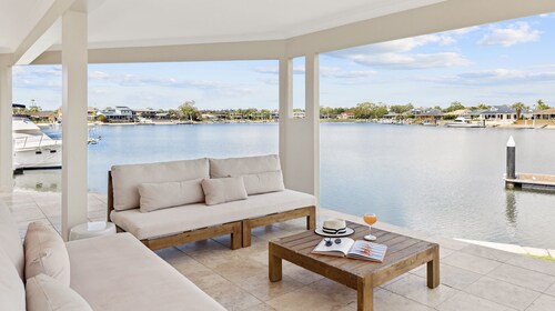 Tecoma 3 - Most Popular Waterfront - Holiday Yamba