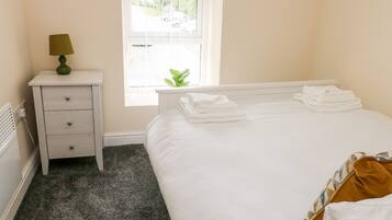 Chaumière | 2 chambres, décor unique, ameublement unique, accès au Wi-Fi (inclus)