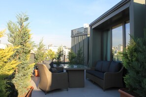 GR Block Two Bedroom Penthouse Apartment | Terrace/patio