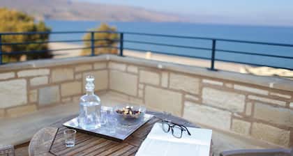 Villa am Strand mit privatem Pool, Tischtennis und Grill