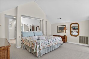 3 chambres, fer et planche à repasser, Wi-Fi gratuit, draps fournis
