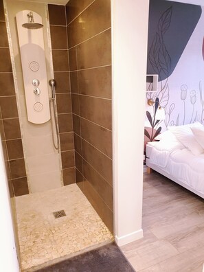 Bañera y secador de pelo
