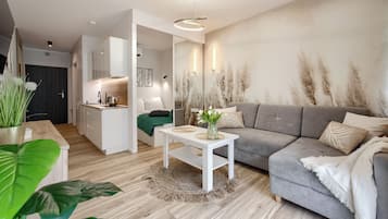 Studio (A045) | Free WiFi, bed sheets