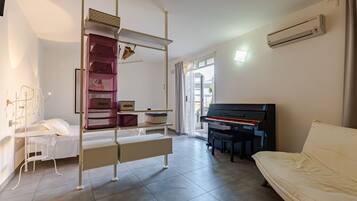 1 chambre, fer et planche Ă repasser, lit parapluie, Wi-Fi gratuit