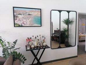 4 bedrooms, iron/ironing board, travel cot, free WiFi