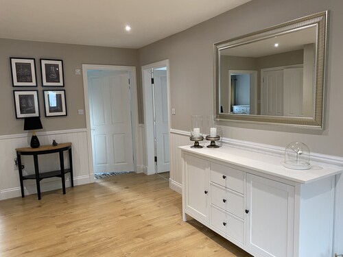 Newly renovated upside down lodge on Castle estate