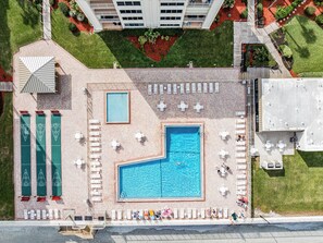 Pool - Castle Reef 123 beautiful beachfront condo! (New Smyrna Beach)