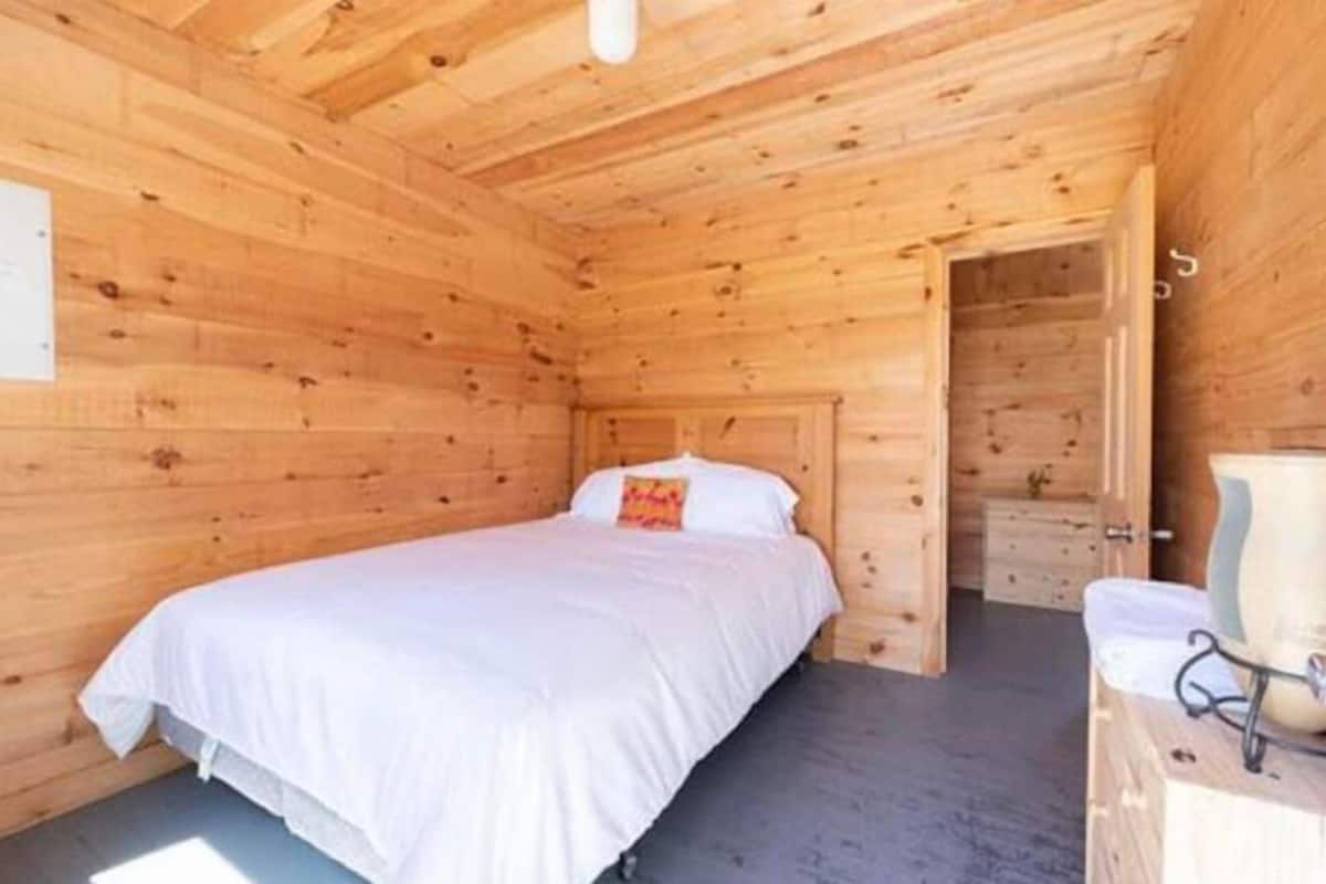 Traditional Cabin