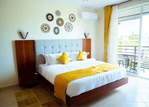 Deluxe Double Room | Premium bedding, memory foam beds, individually decorated - Hotel Le Confidentiel (Arua)