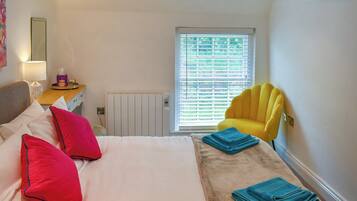 2 bedrooms, free WiFi, bed sheets