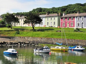Marina - 3 bedroom accommodation in Aberaeron (Aberaeron)