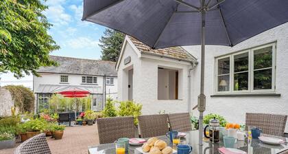 4 Schlafzimmer Unterkunft in near Abergavenny & Crickhowell