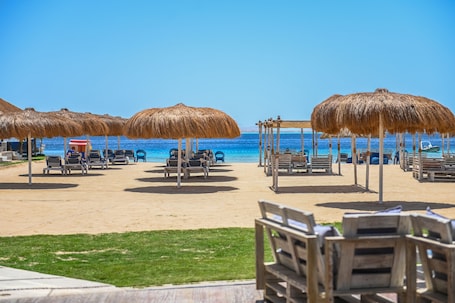 Beach nearby, sun-loungers, beach umbrellas, beach towels. AJIRA Bay Hotel Hurghada Marina