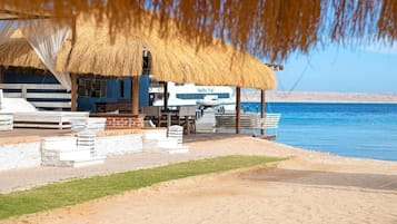 Beach nearby, sun-loungers, beach umbrellas, beach towels