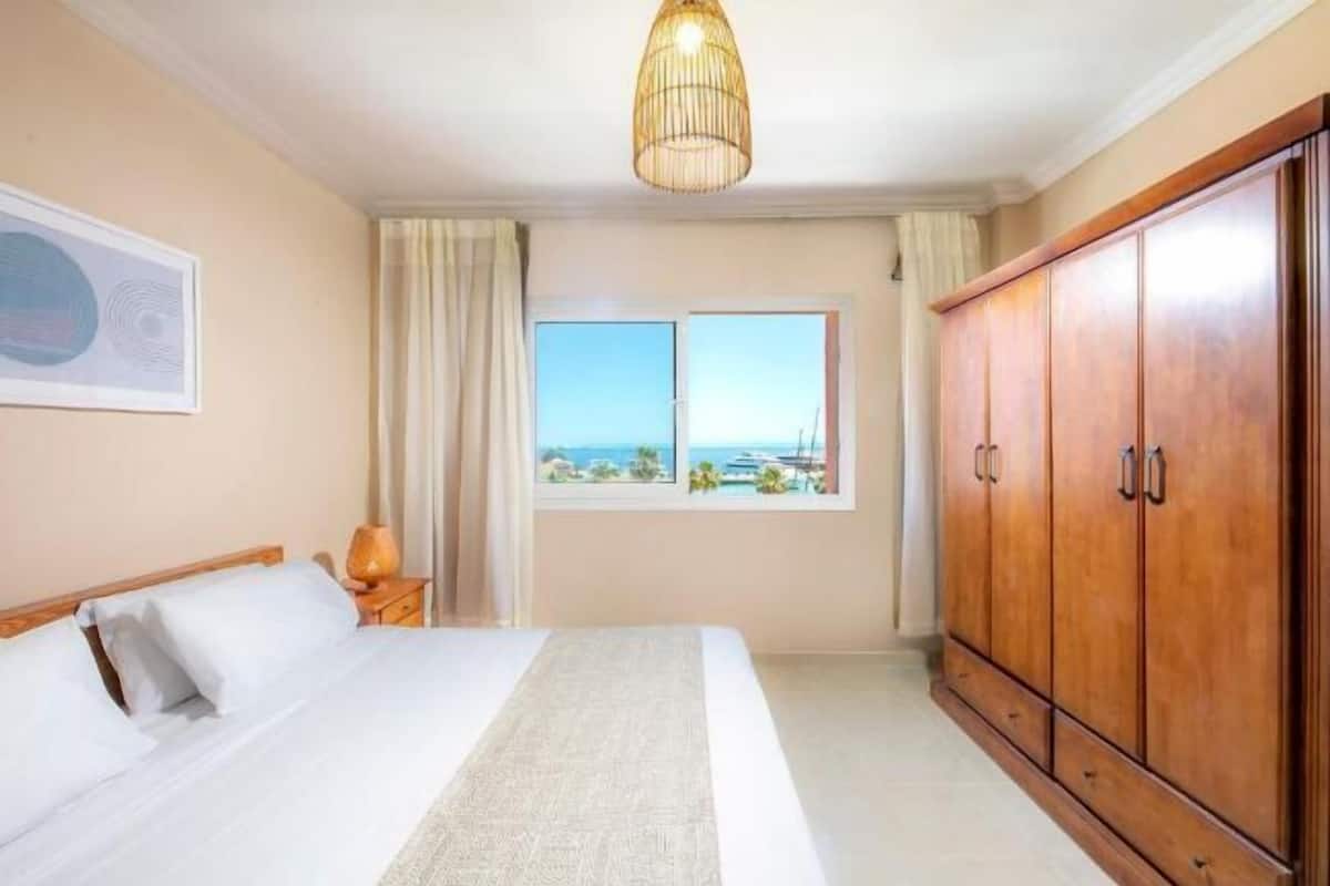 Minibar, in-room safe, blackout drapes, iron/ironing board