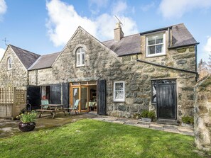 Exterior - Bwthyn Stabal-QC1199 (Criccieth)