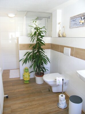 Double Room, Private Bathroom (Primelzimmer) | Bathroom