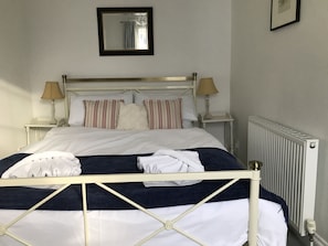 2 bedrooms - House on the Hill (Woodbridge)