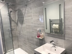 Appartement Confort, salle de bains privée | Intérieur