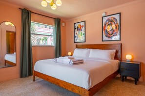 1 bedroom, desk, iron/ironing board, WiFi