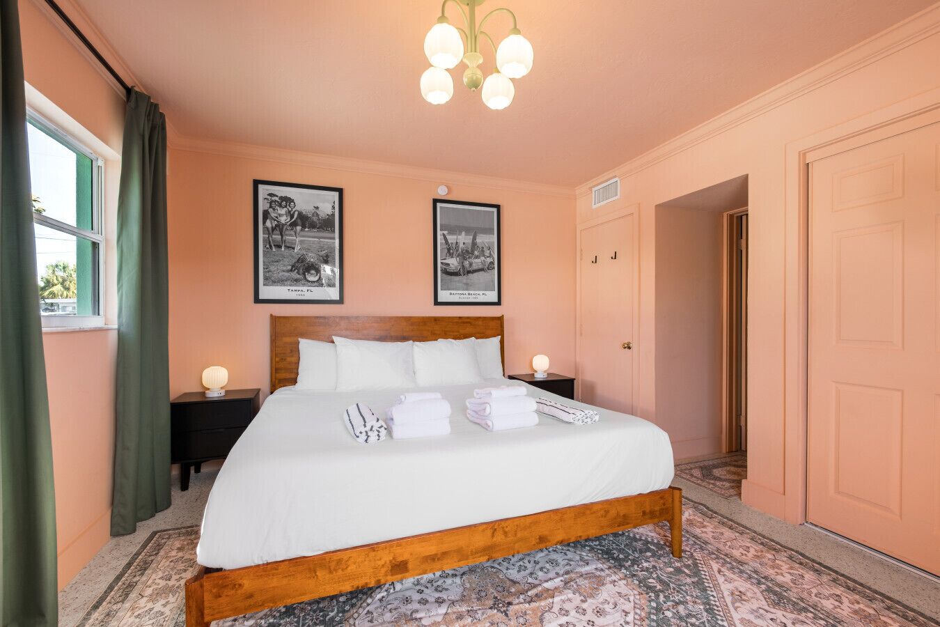 1 bedroom, desk, iron/ironing board, WiFi