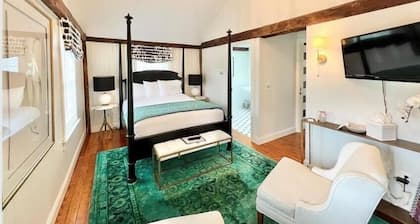 James Pharmacy Bed & Breakfast